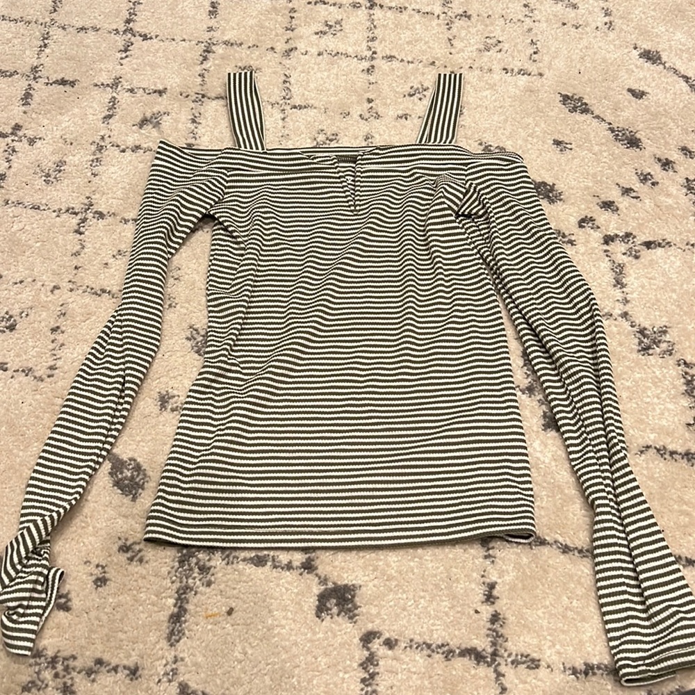 Aeropostale Seriously Soft Cold Shoulder top